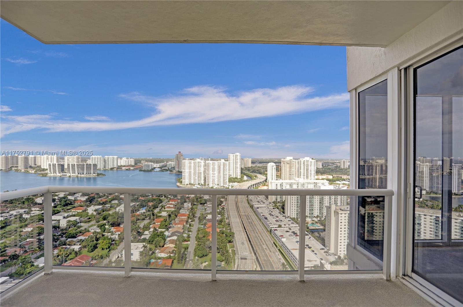 19111 Collins Ave Unit: PH4