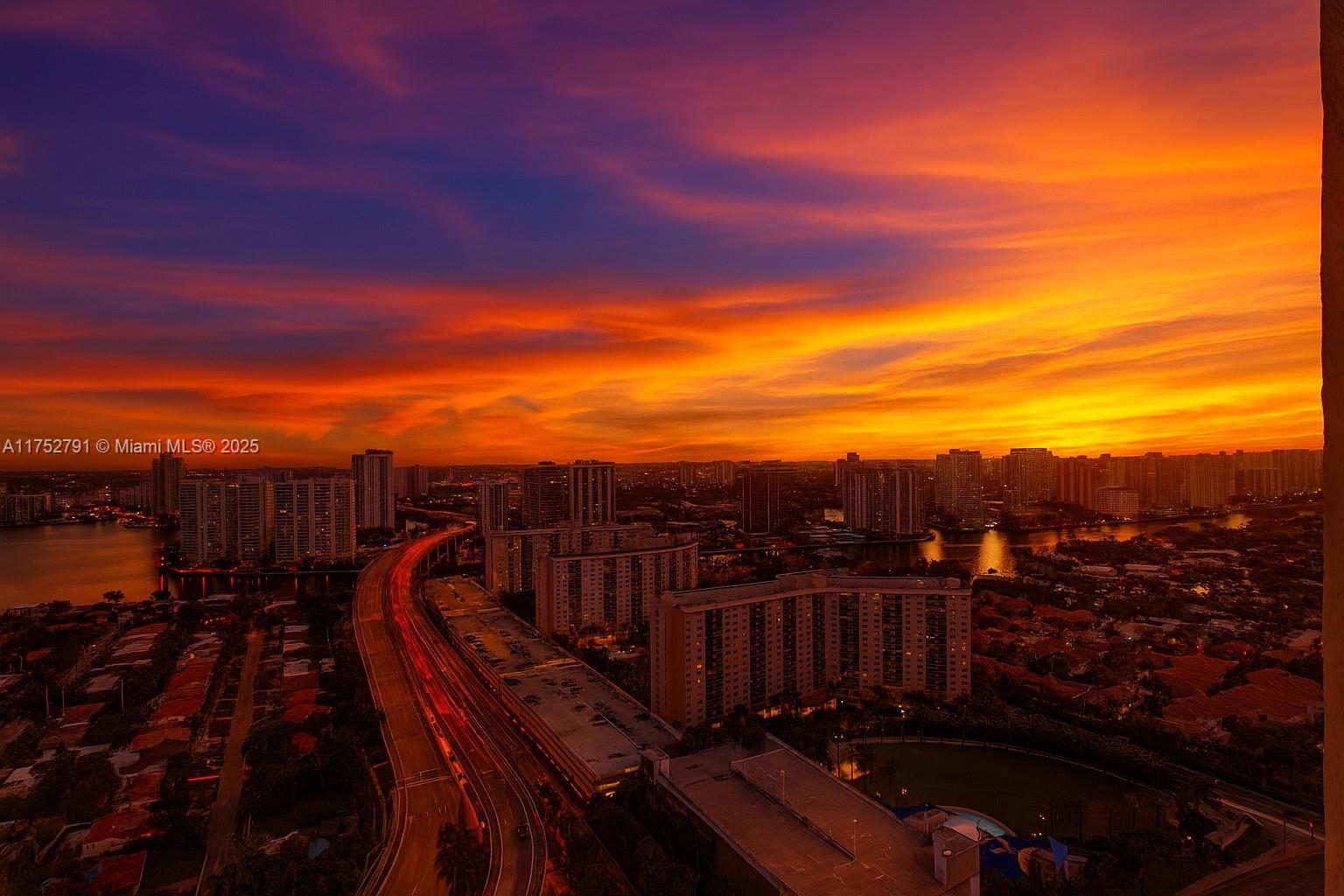 19111 Collins Ave Unit: PH4