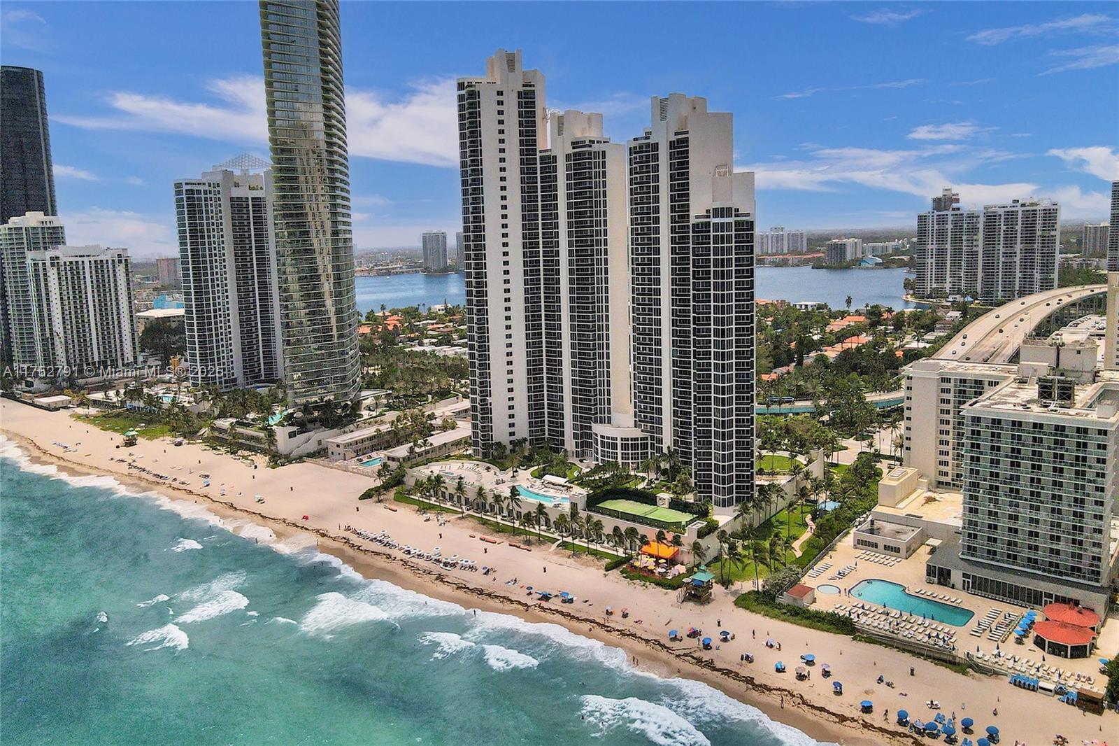 19111 Collins Ave Unit: PH4
