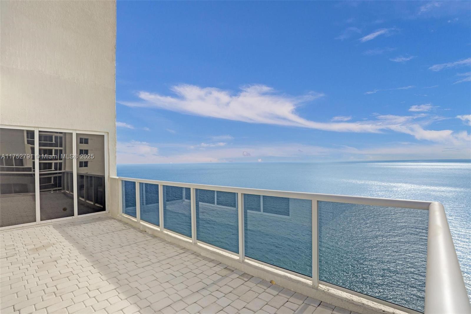 19111 Collins Ave Unit: PH4