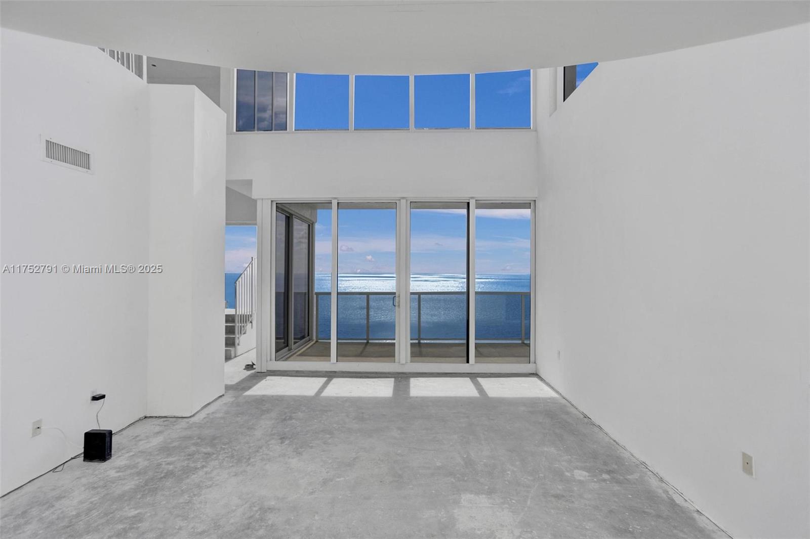 19111 Collins Ave Unit: PH4
