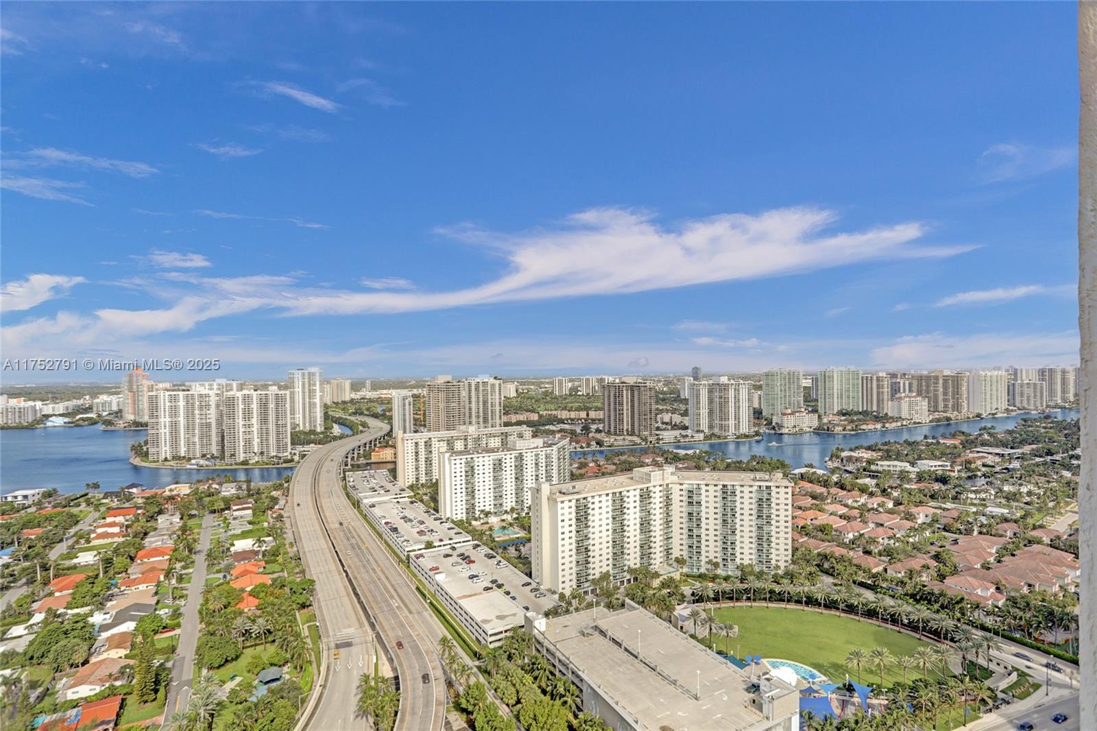 19111 Collins Ave Unit: PH4