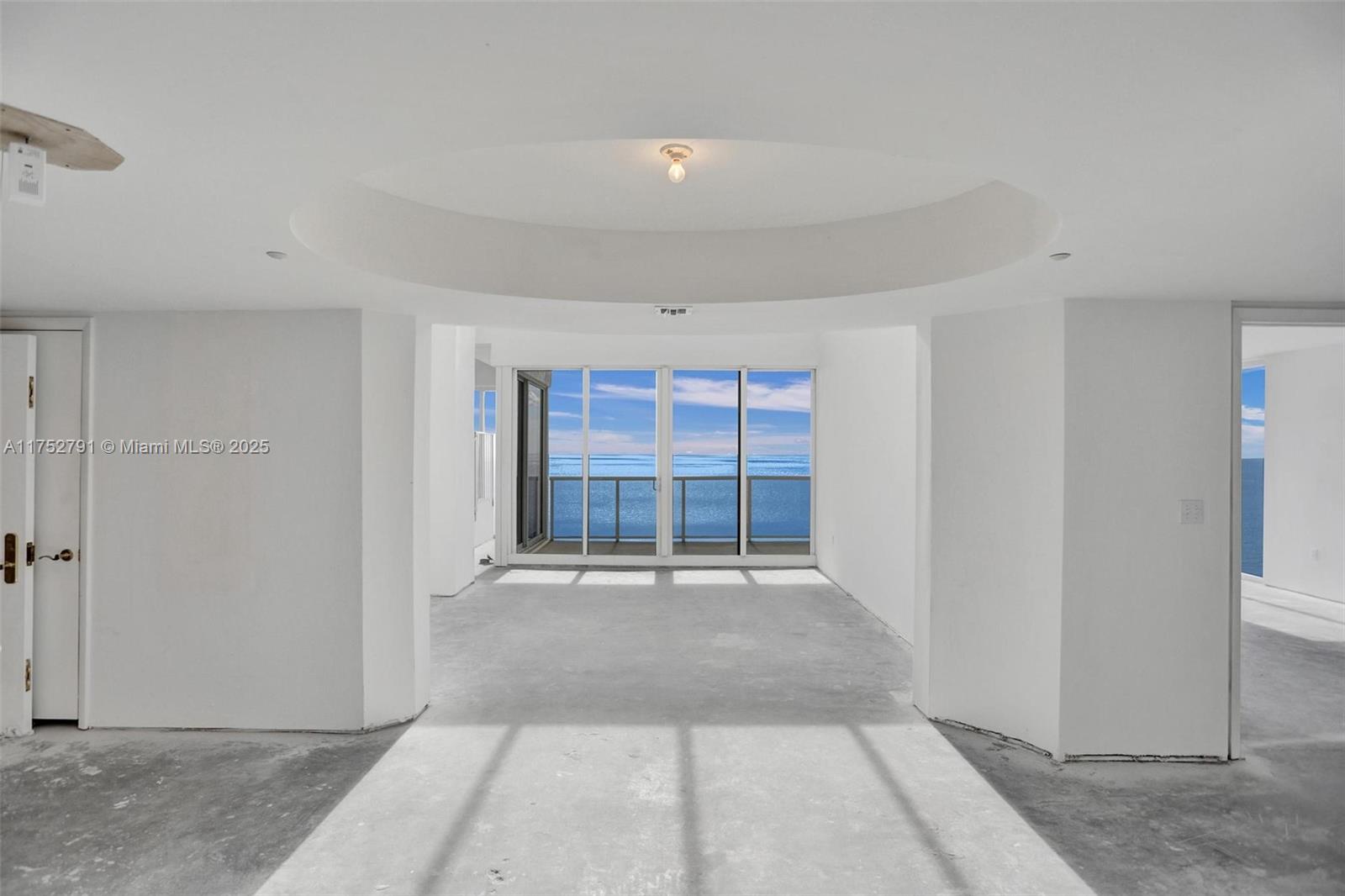 19111 Collins Ave Unit: PH4