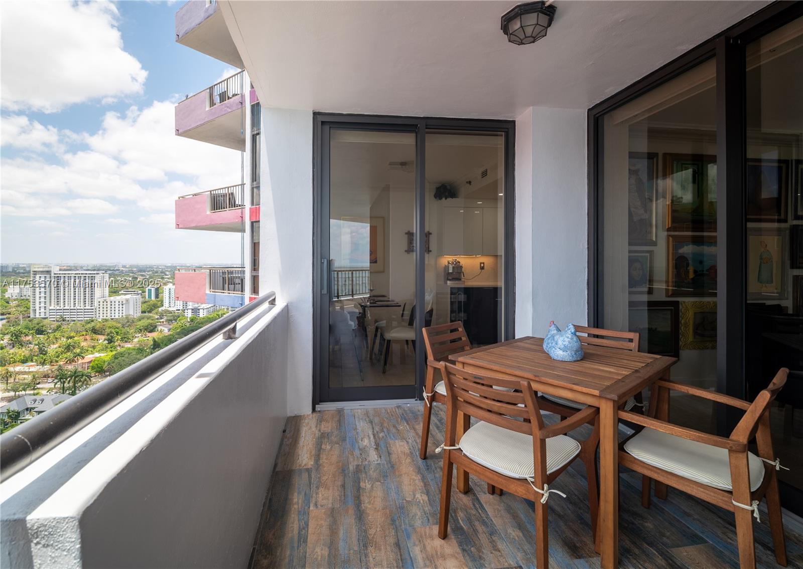 1581 Brickell Ave # 105 Unit: PH-105