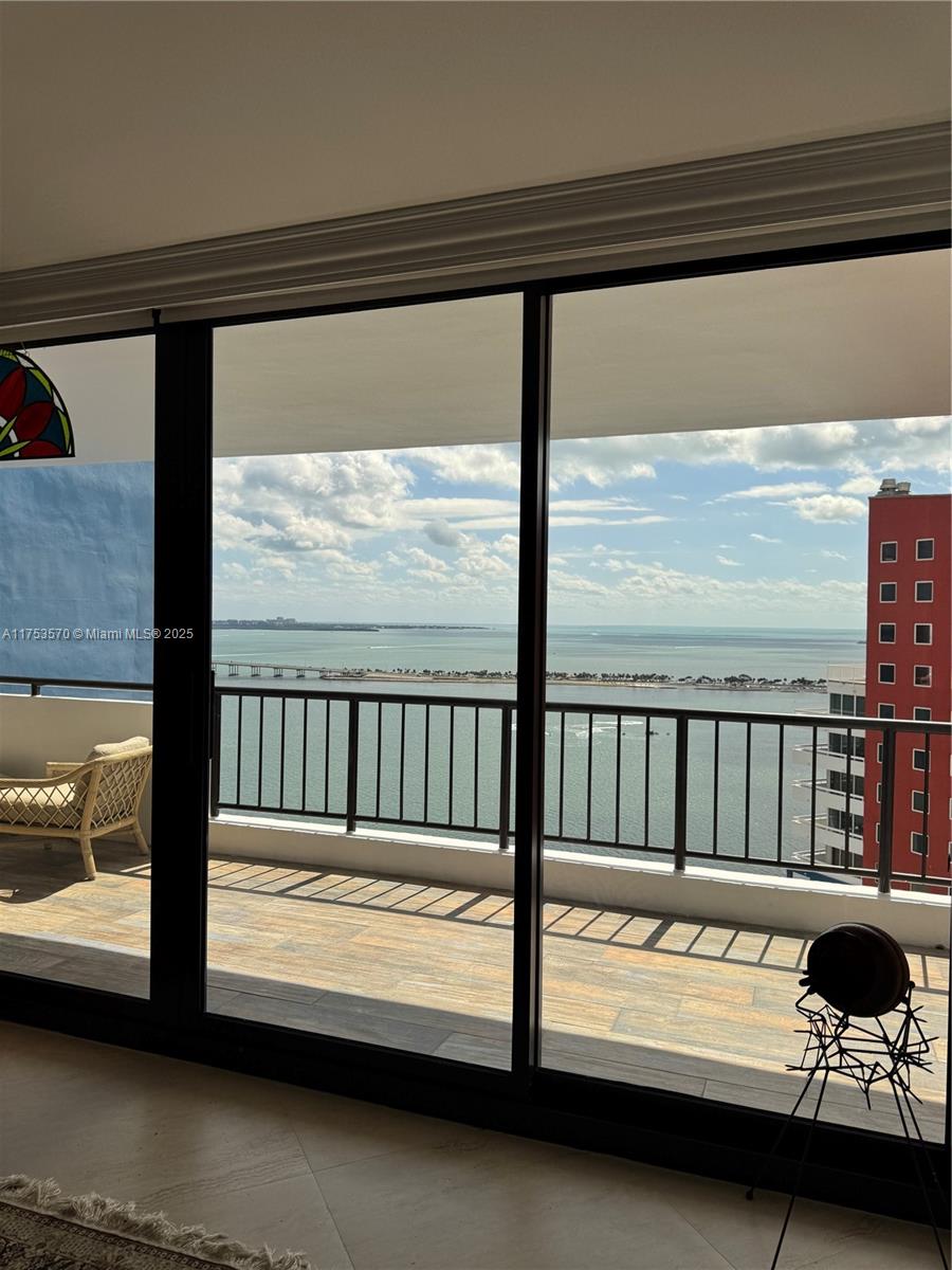 1581 Brickell Ave # 105 Unit: PH-105