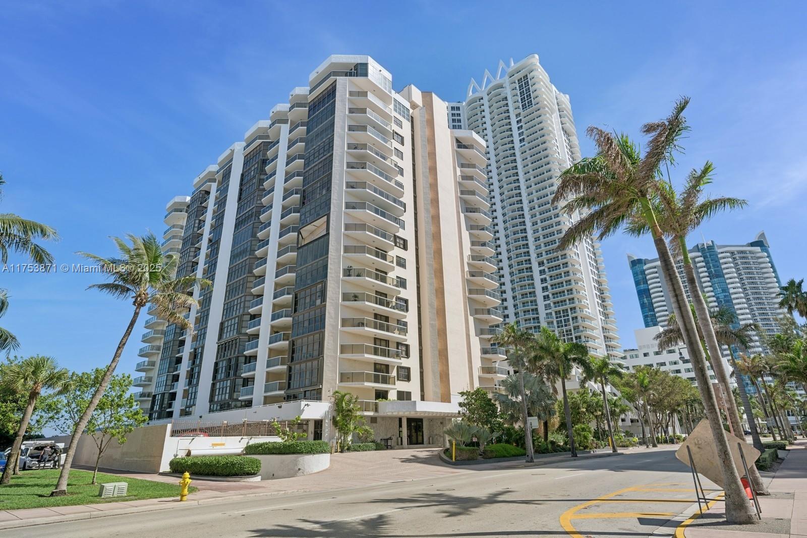 6423 Collins Ave # 1006