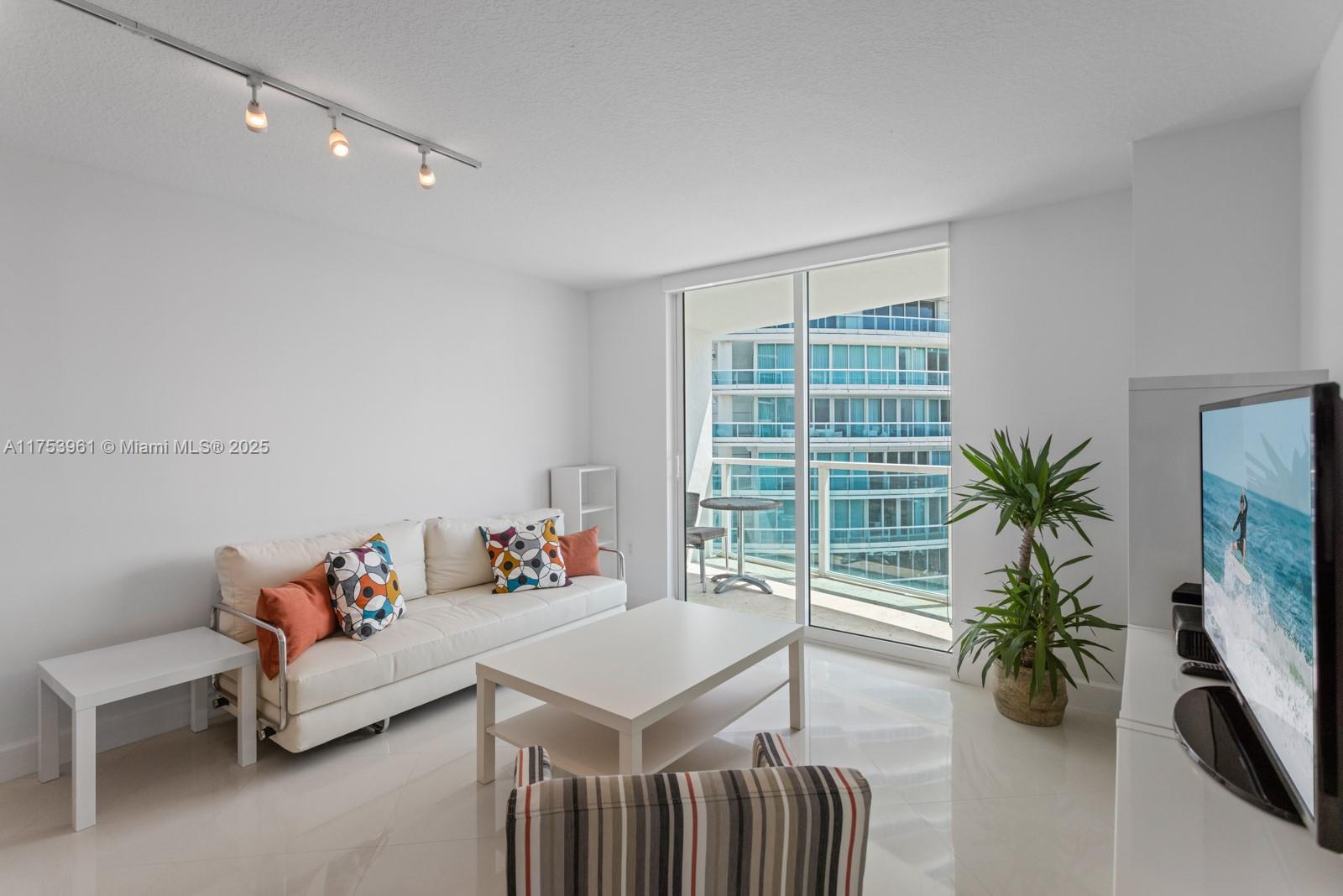 2101 BRICKELL AV # 1411