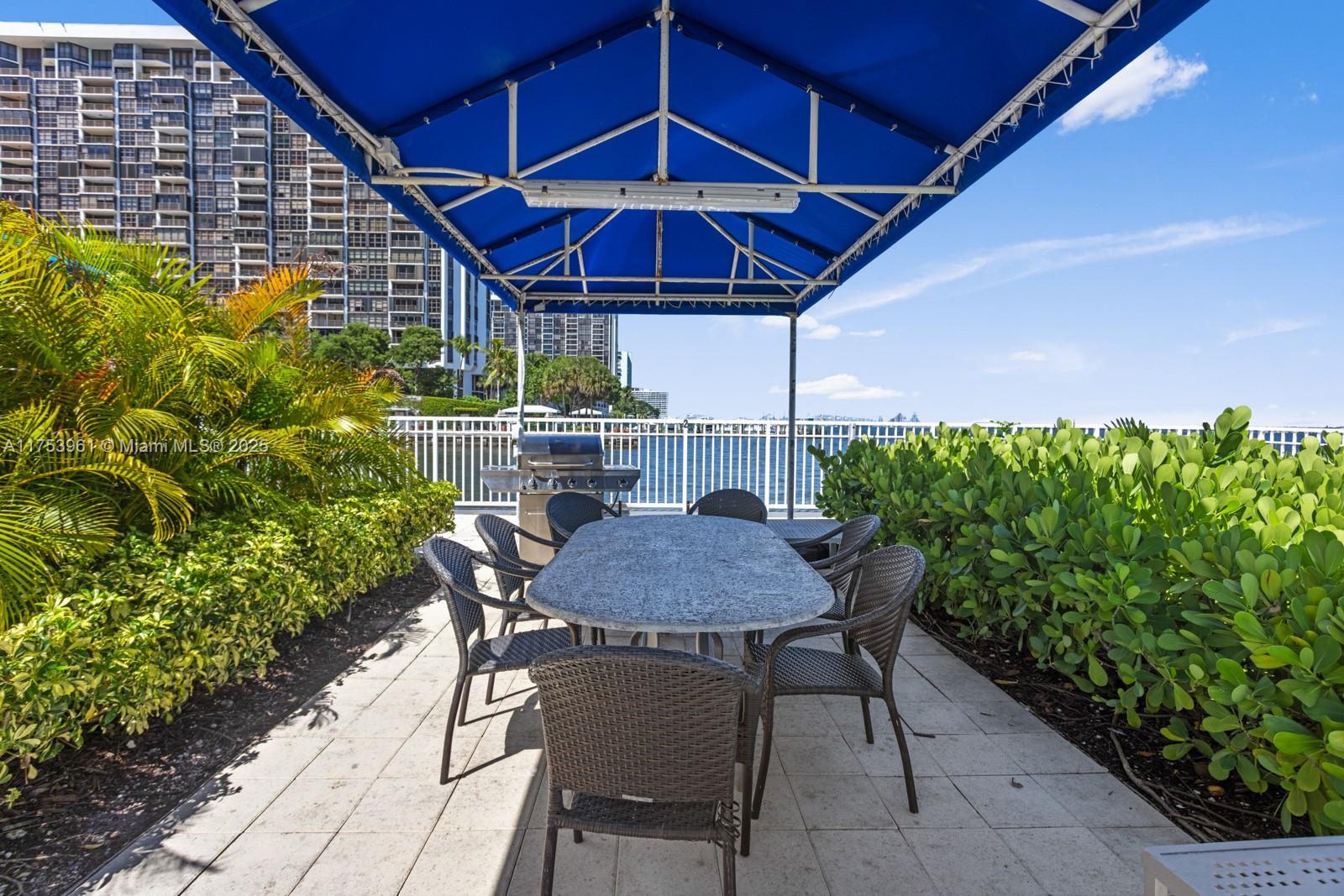 2101 BRICKELL AV # 1411