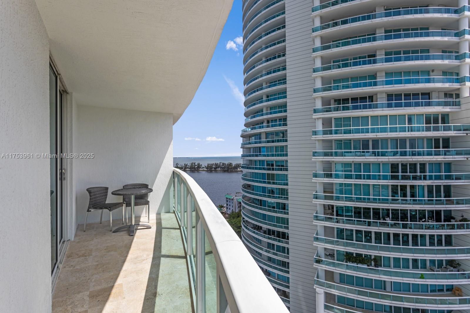 2101 BRICKELL AV # 1411