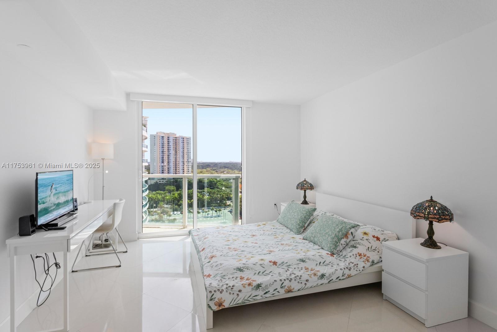 2101 BRICKELL AV # 1411