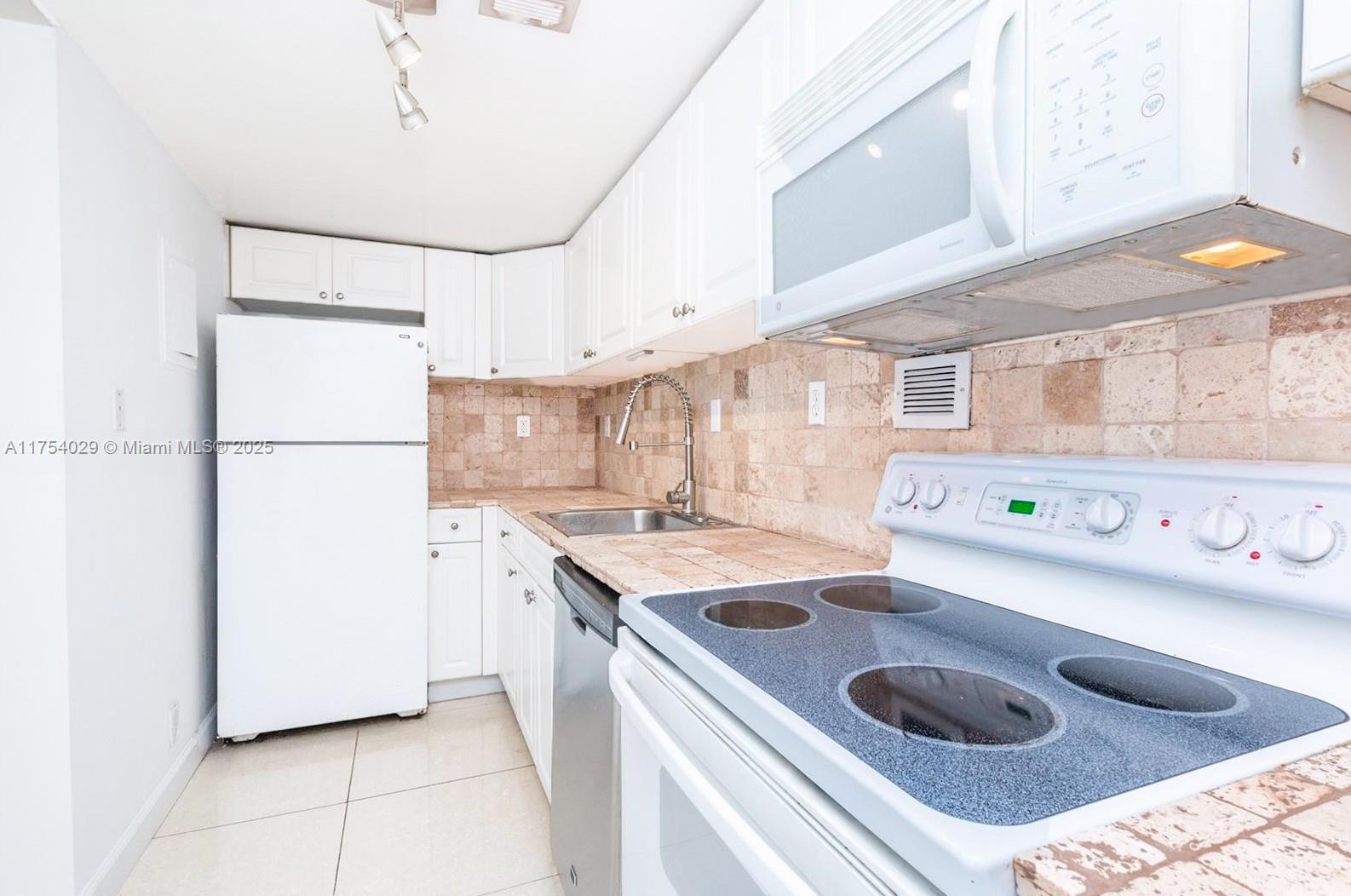 1000 West Ave # 330