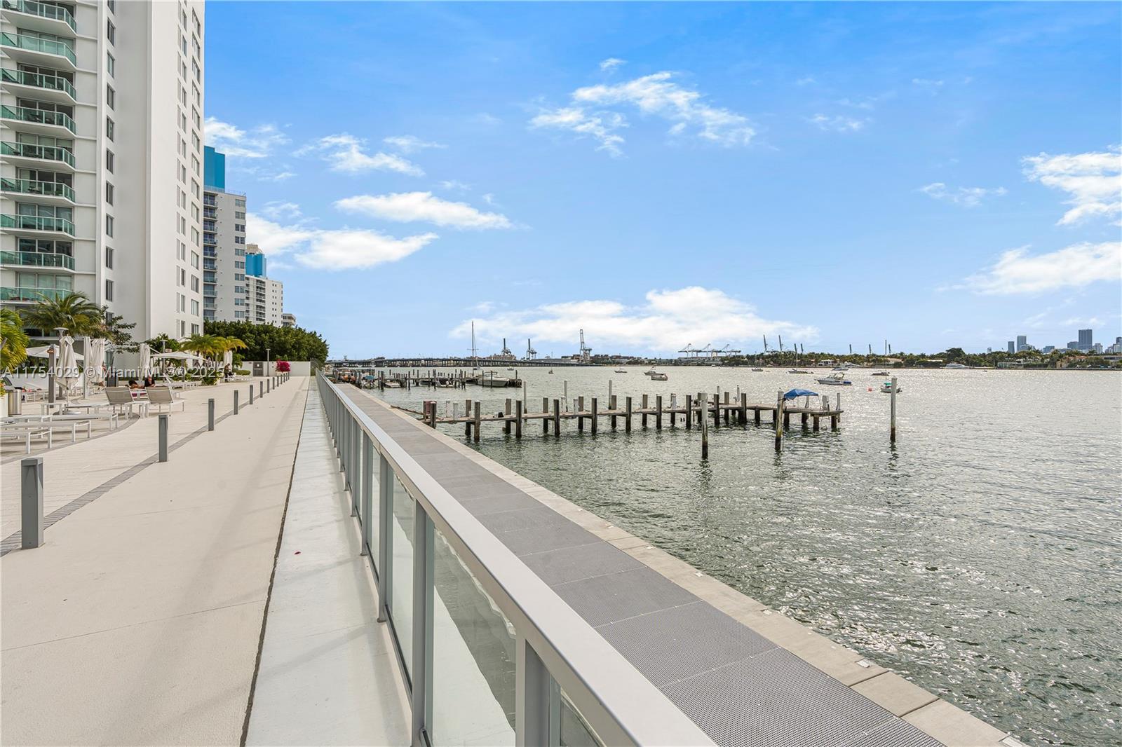 1000 West Ave # 330