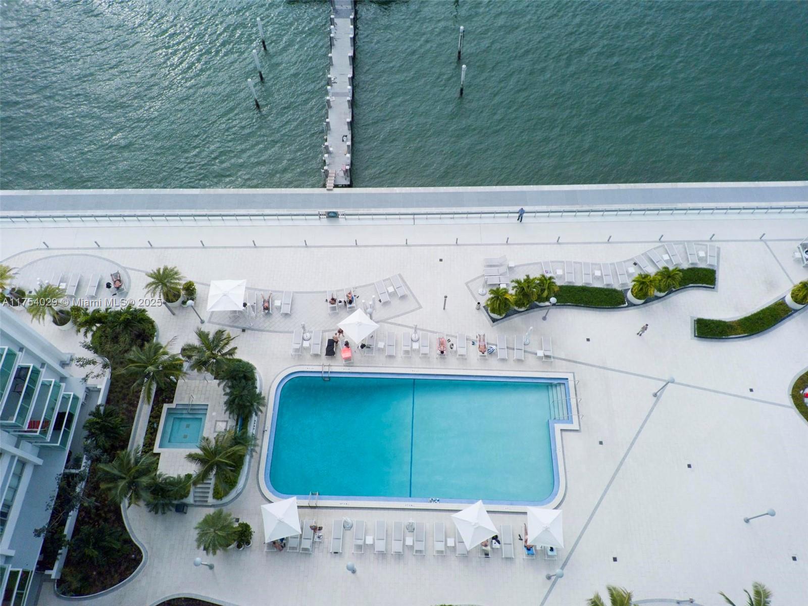 1000 West Ave # 330