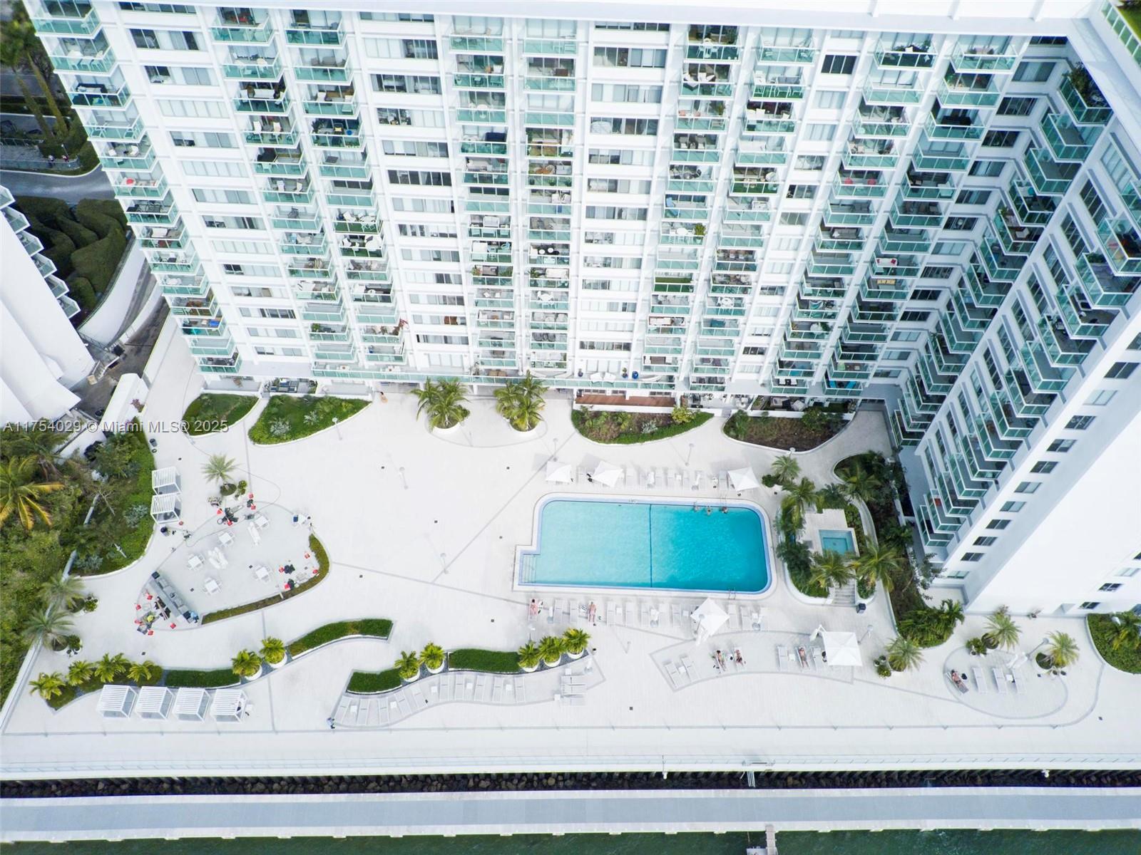 1000 West Ave # 330