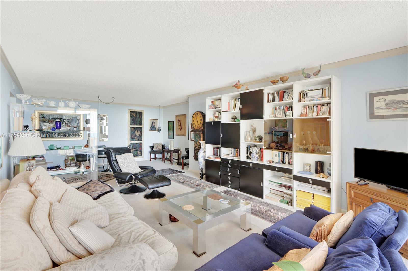 1121 Crandon Blvd # F903
