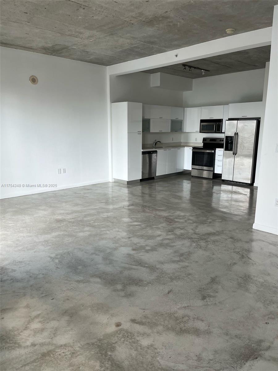 234 NE 3rd St # 1903