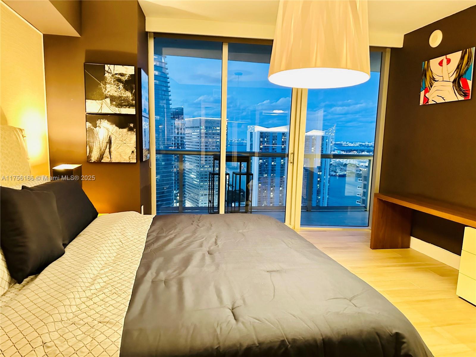 495 Brickell Ave # 4002