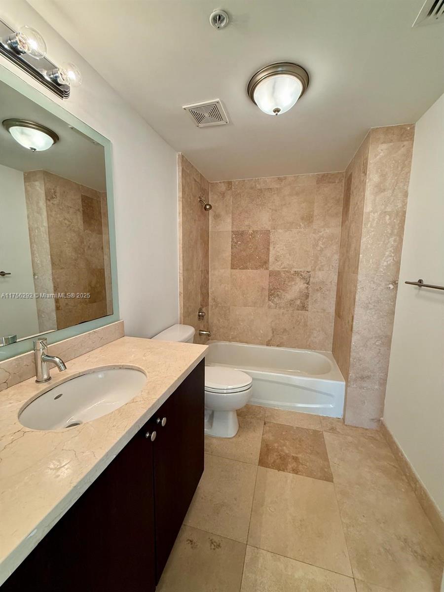 2650 SW 37th Ave # 607