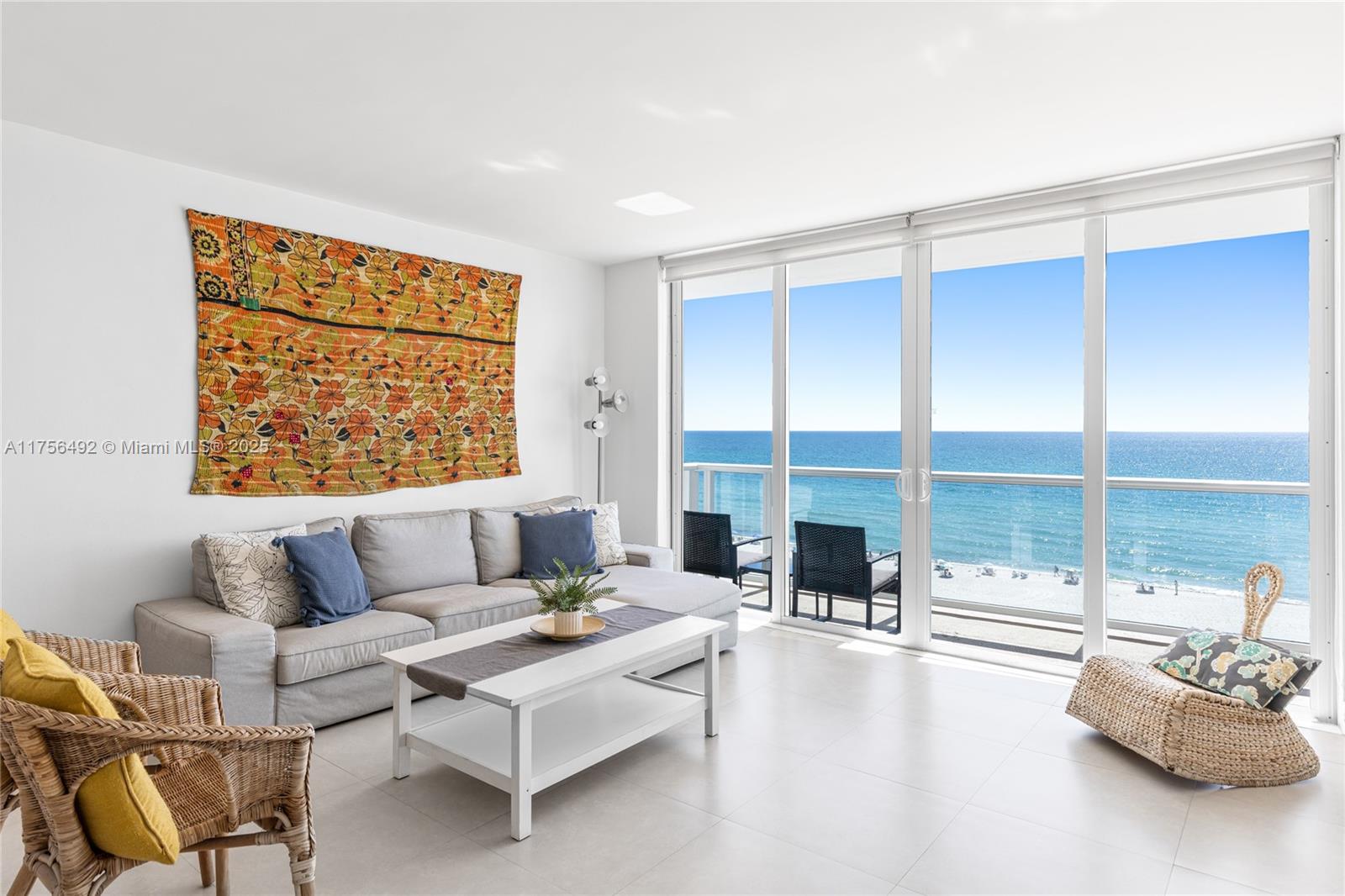 5601 Collins Ave # 812