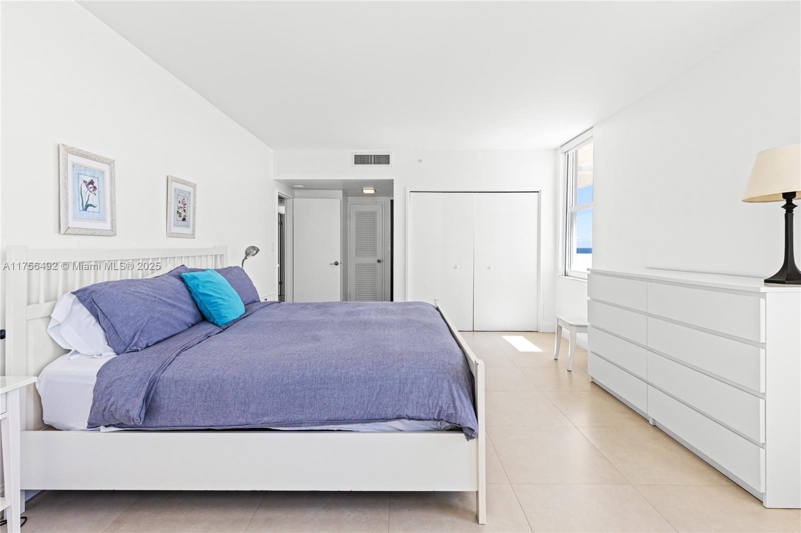 5601 Collins Ave # 812