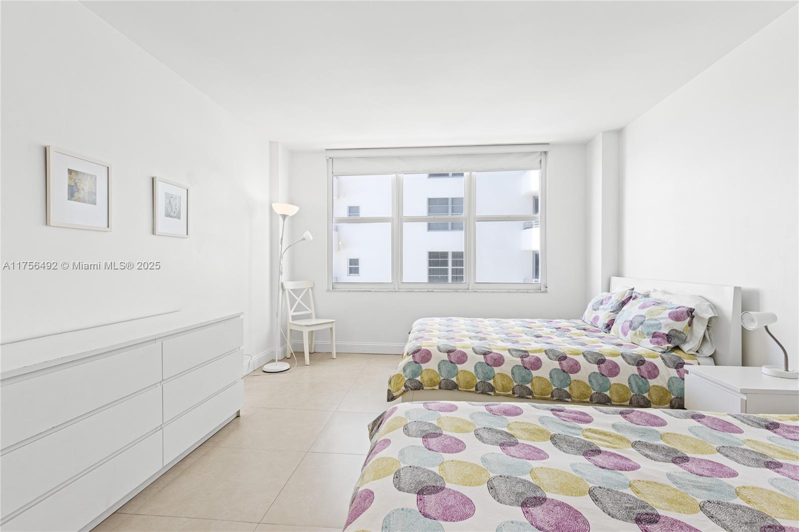 5601 Collins Ave # 812