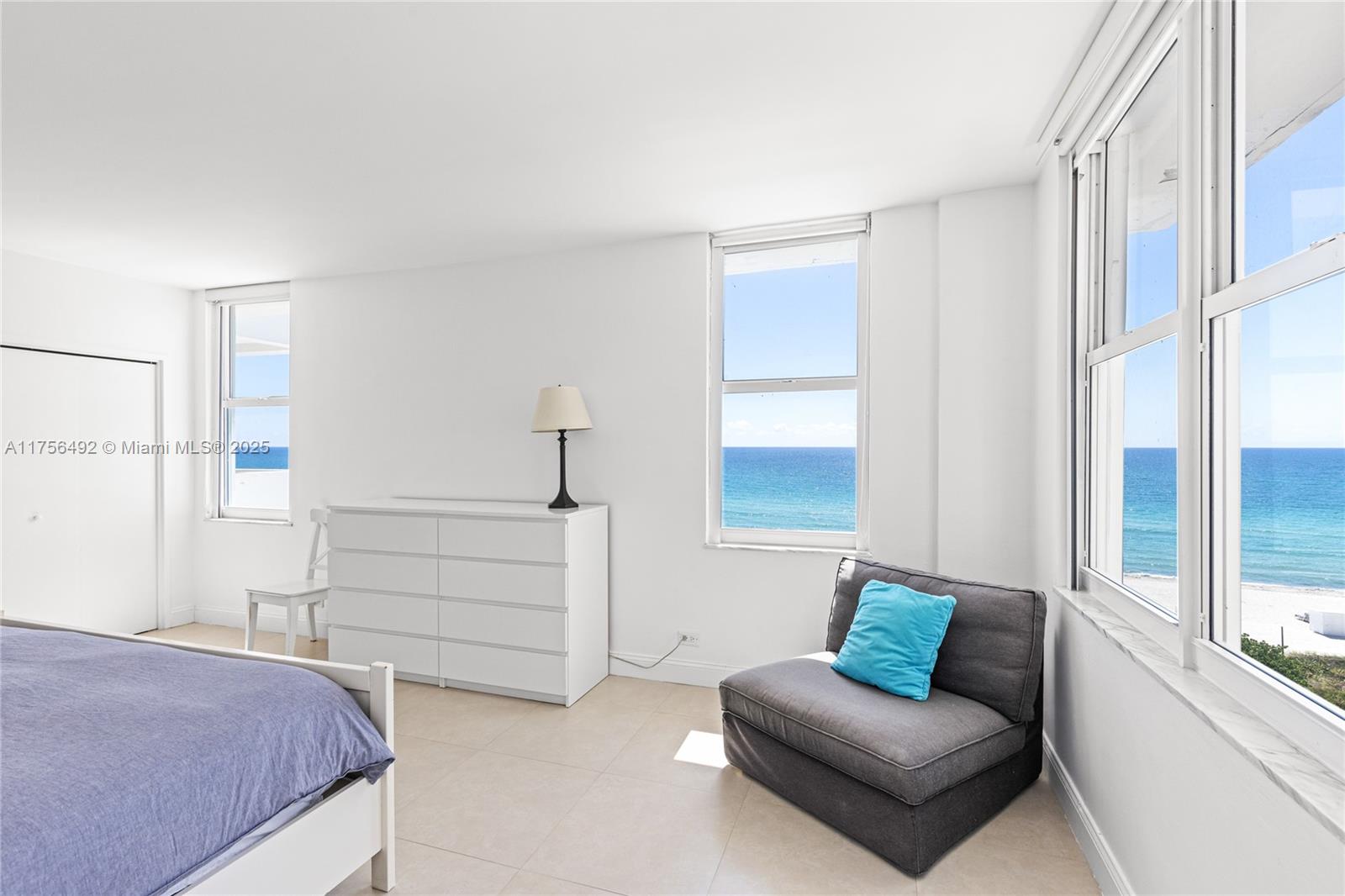 5601 Collins Ave # 812
