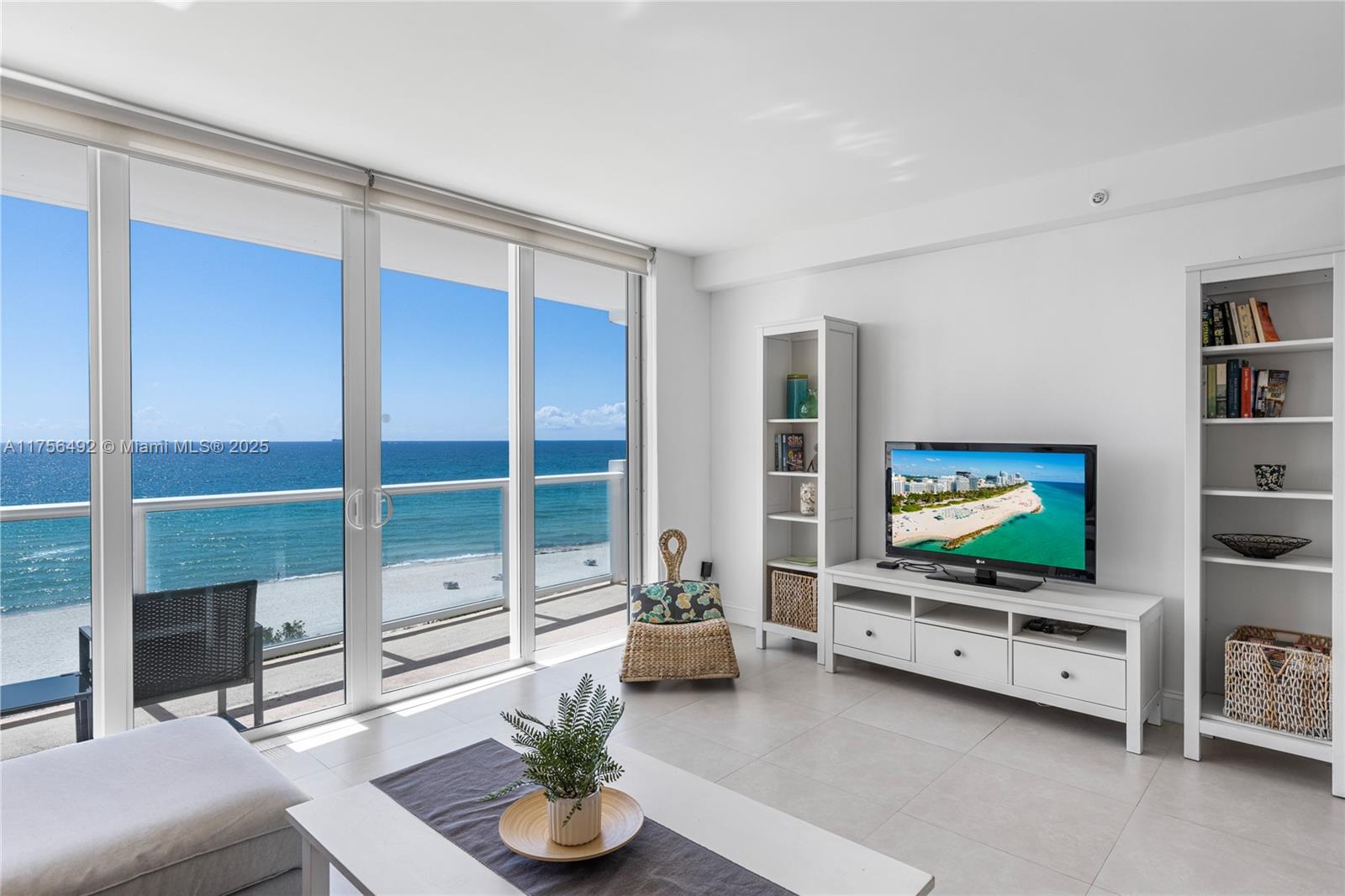 5601 Collins Ave # 812