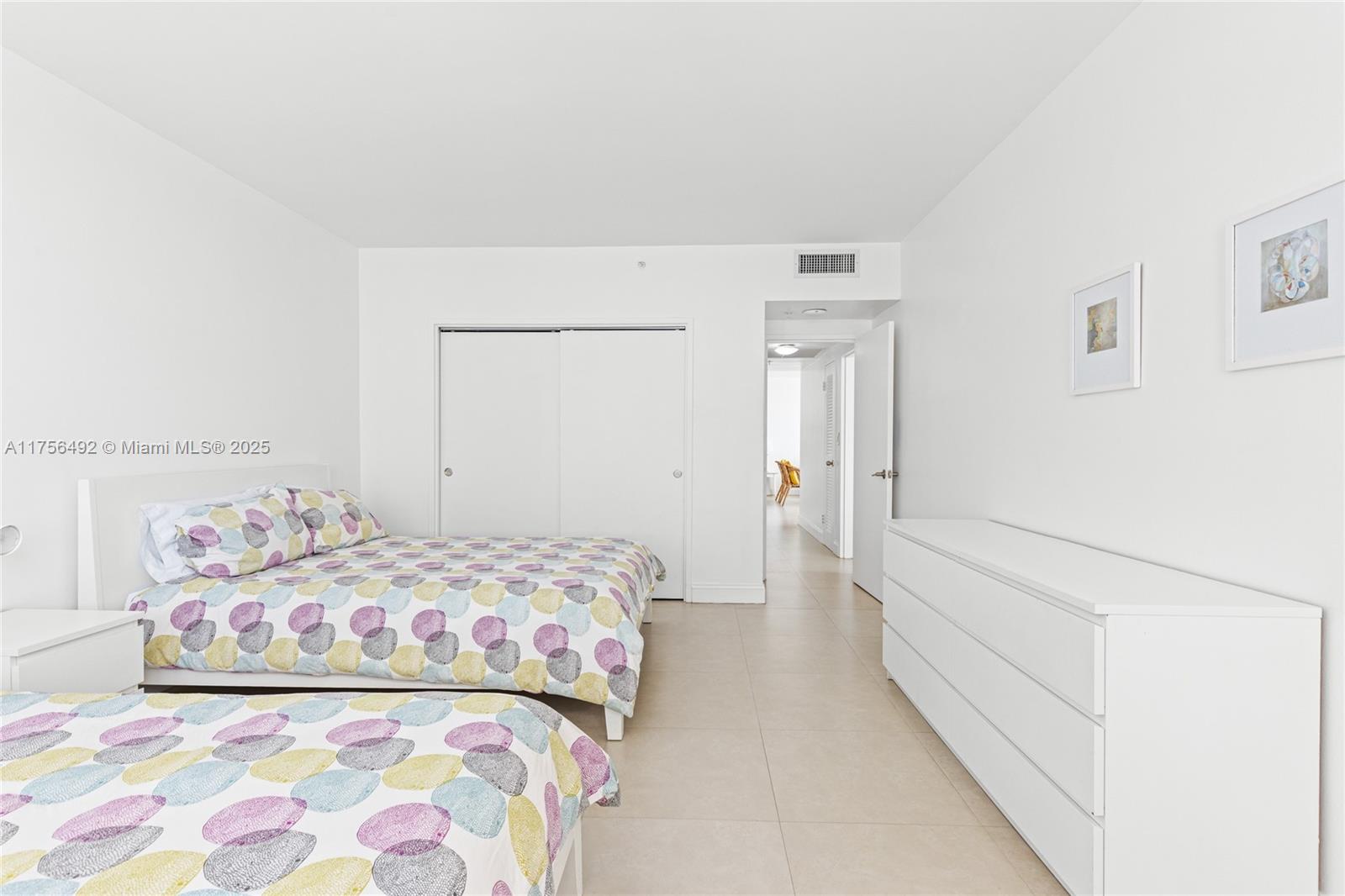 5601 Collins Ave # 812