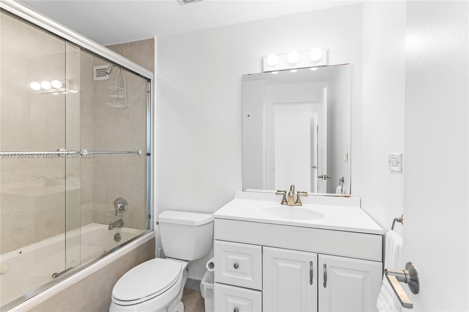5601 Collins Ave # 812