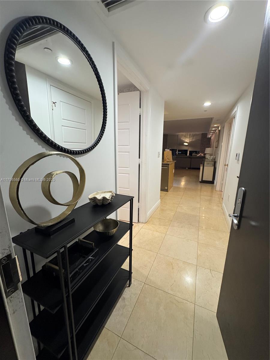 1830 S Ocean Dr # 3003