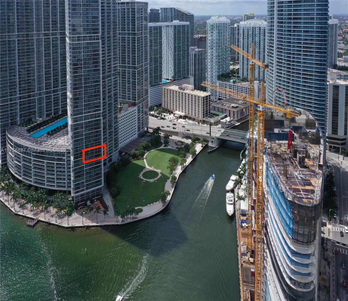 465 Brickell Ave # 1002