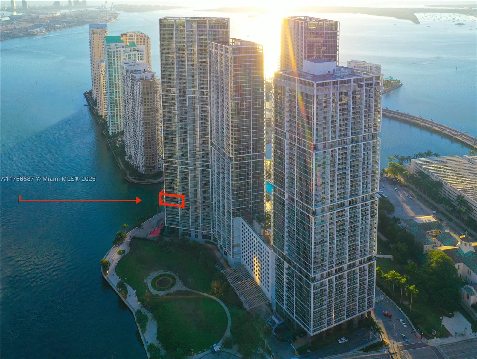 465 Brickell Ave # 1002