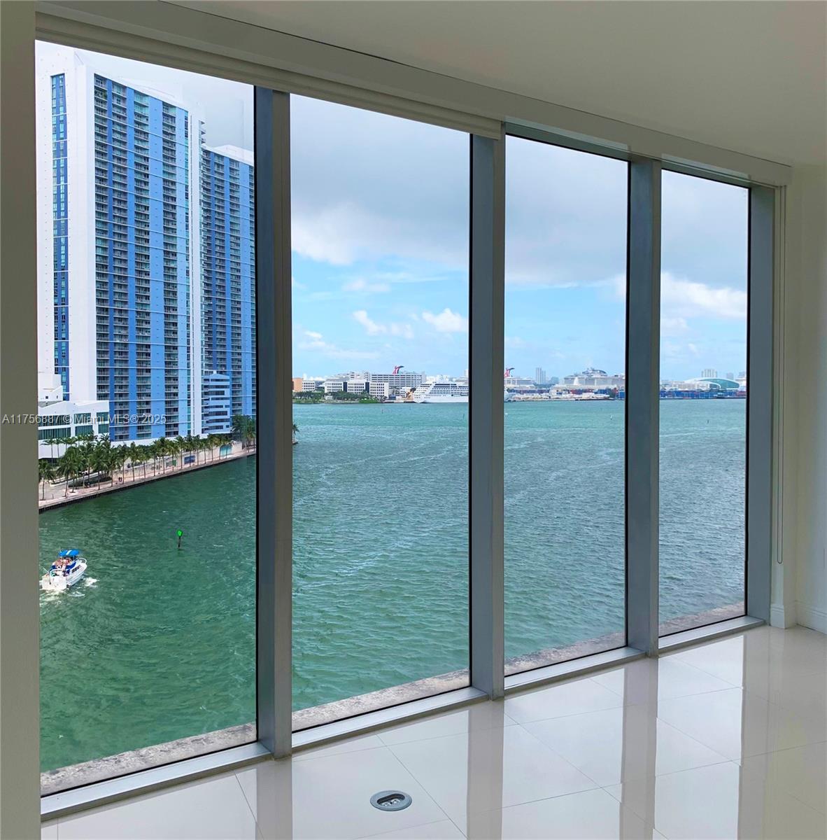 465 Brickell Ave # 1002