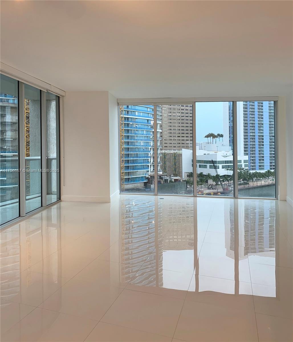 465 Brickell Ave # 1002