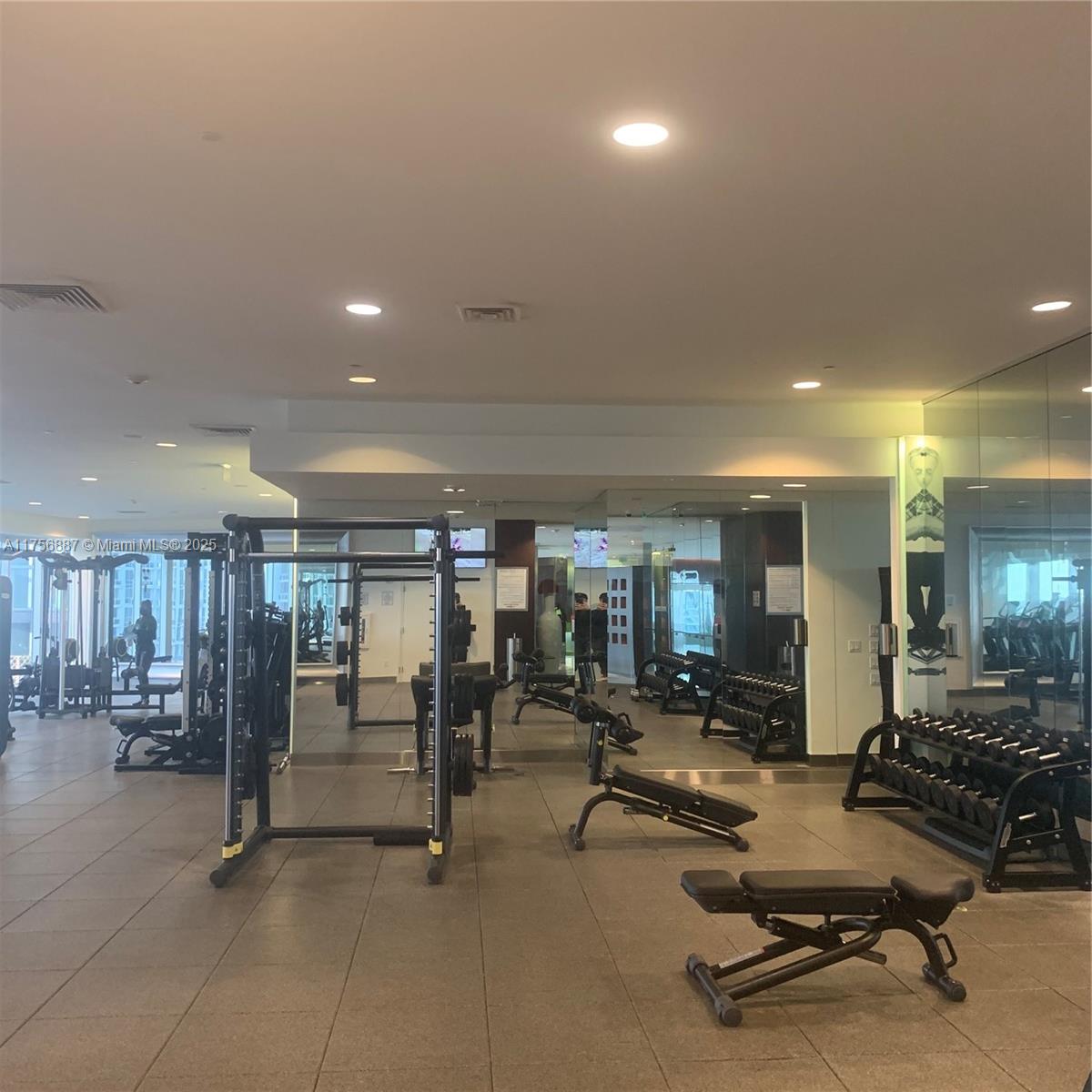 465 Brickell Ave # 1002