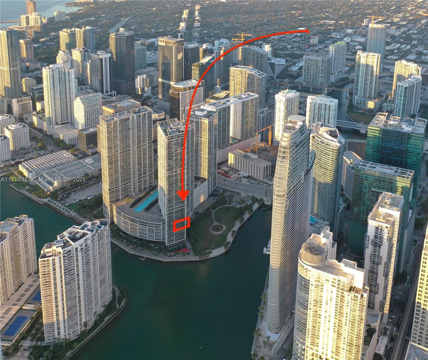 465 Brickell Ave # 1002