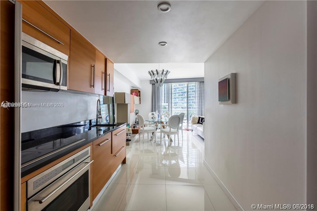 465 Brickell Ave # 604
