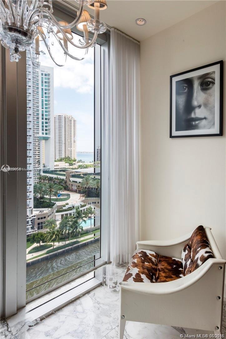 465 Brickell Ave # 604