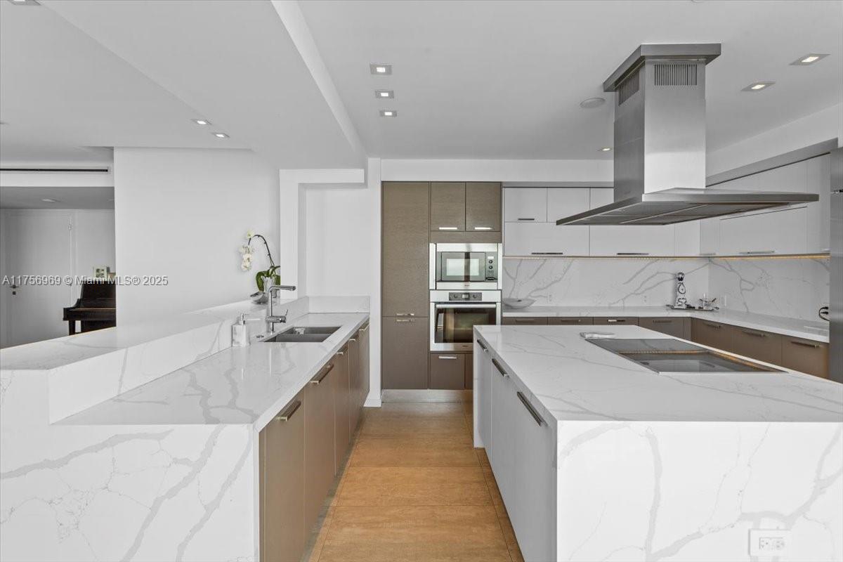 1331 Brickell Bay Dr # 4211