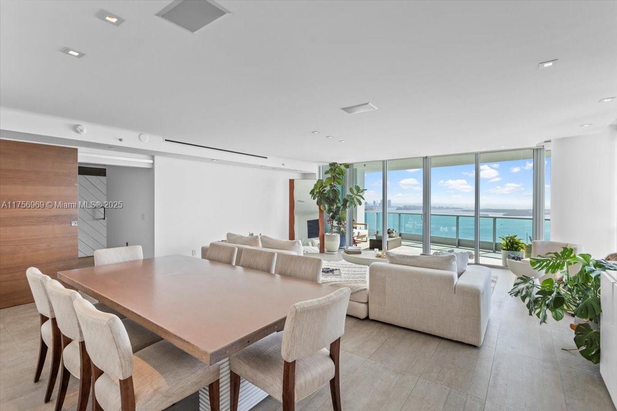 1331 Brickell Bay Dr # 4211