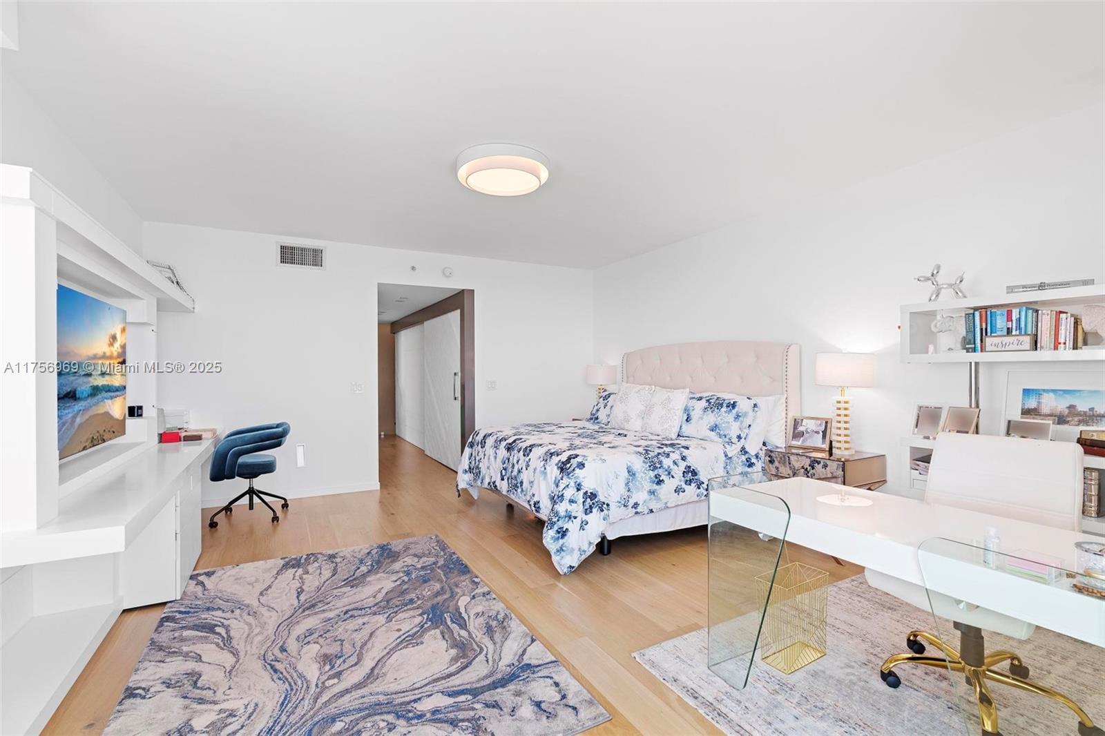 1331 Brickell Bay Dr # 4211