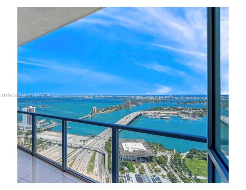 1100 Biscayne Blvd # 4803