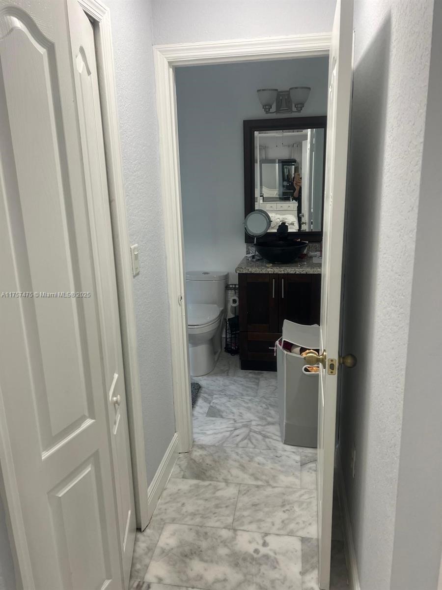 4301 SW 160th Ave # 215