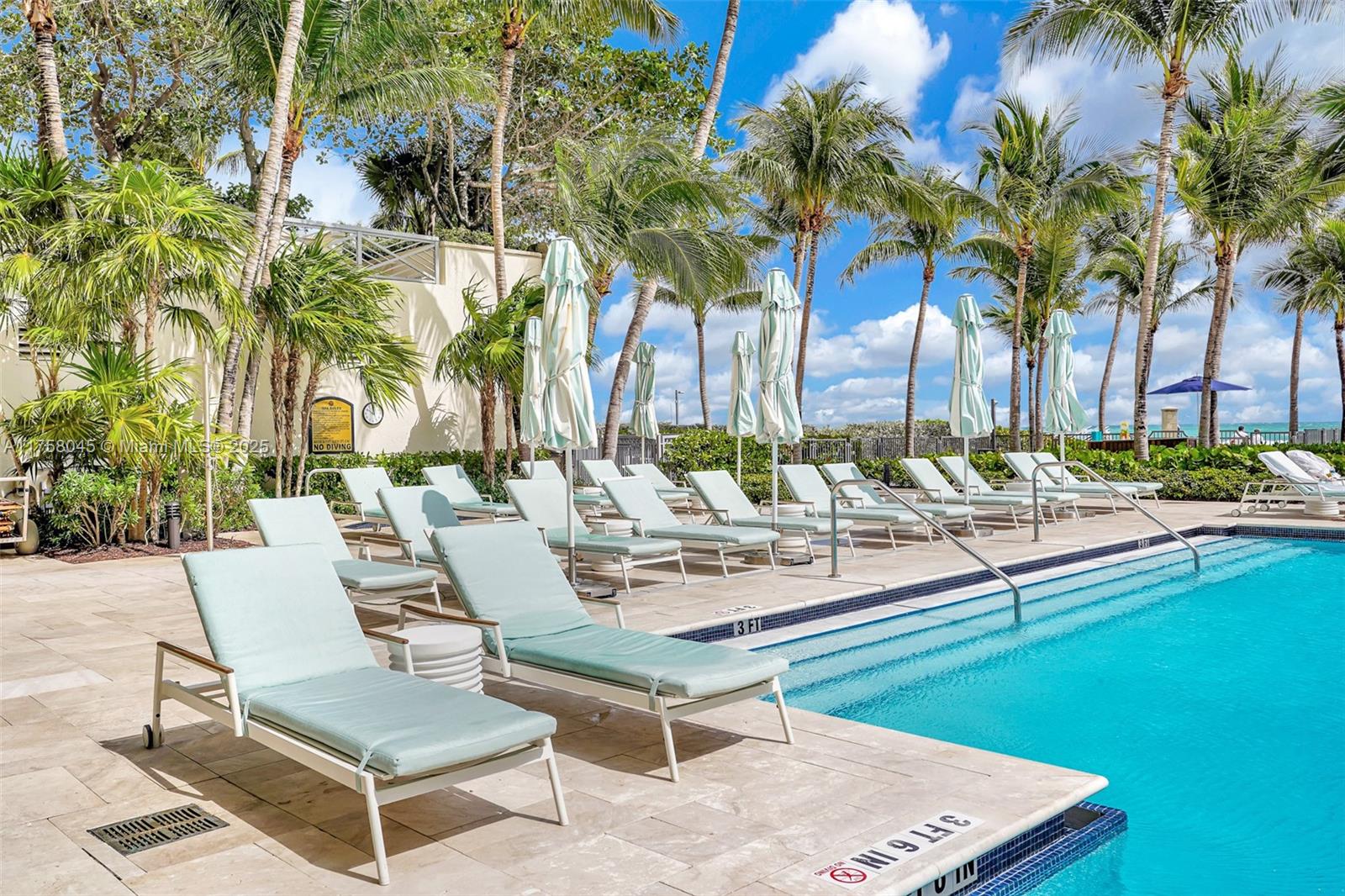 16047 Collins Ave Unit: PH3501