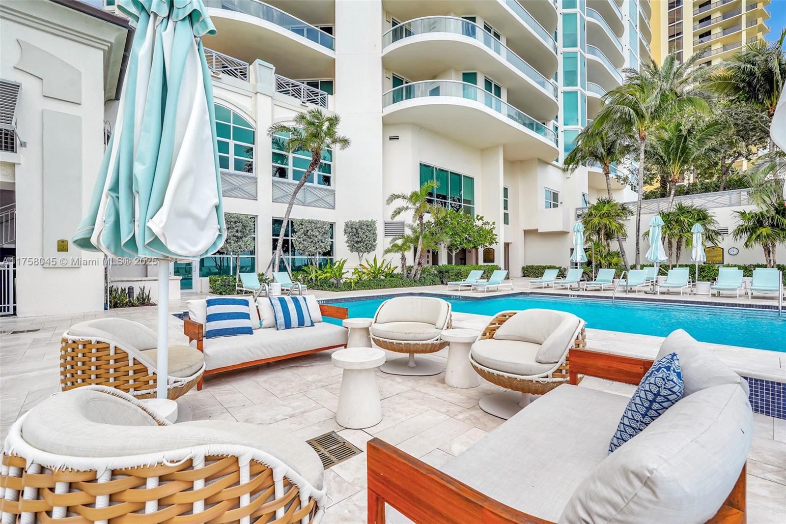 16047 Collins Ave Unit: PH3501