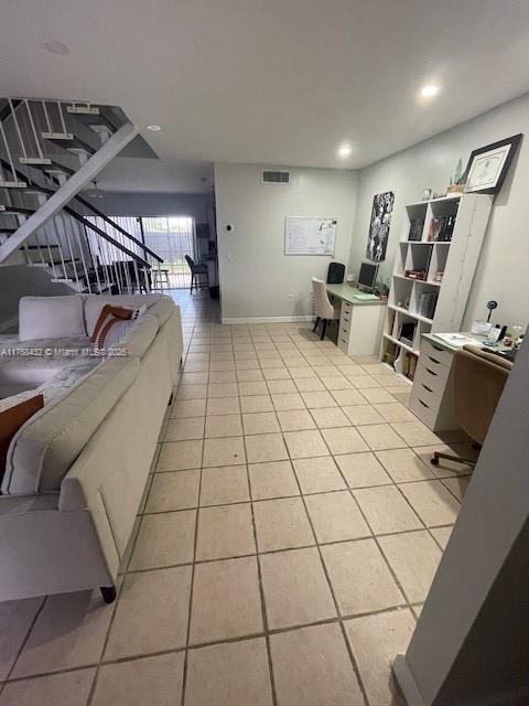 6500 Kendale Lakes Dr # 108