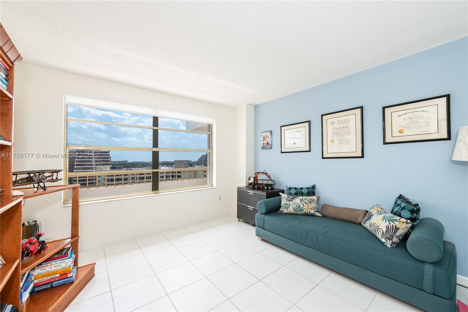 155 Ocean Lane Dr # 1113