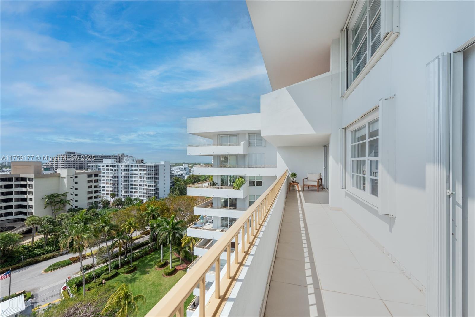 155 Ocean Lane Dr # 1113