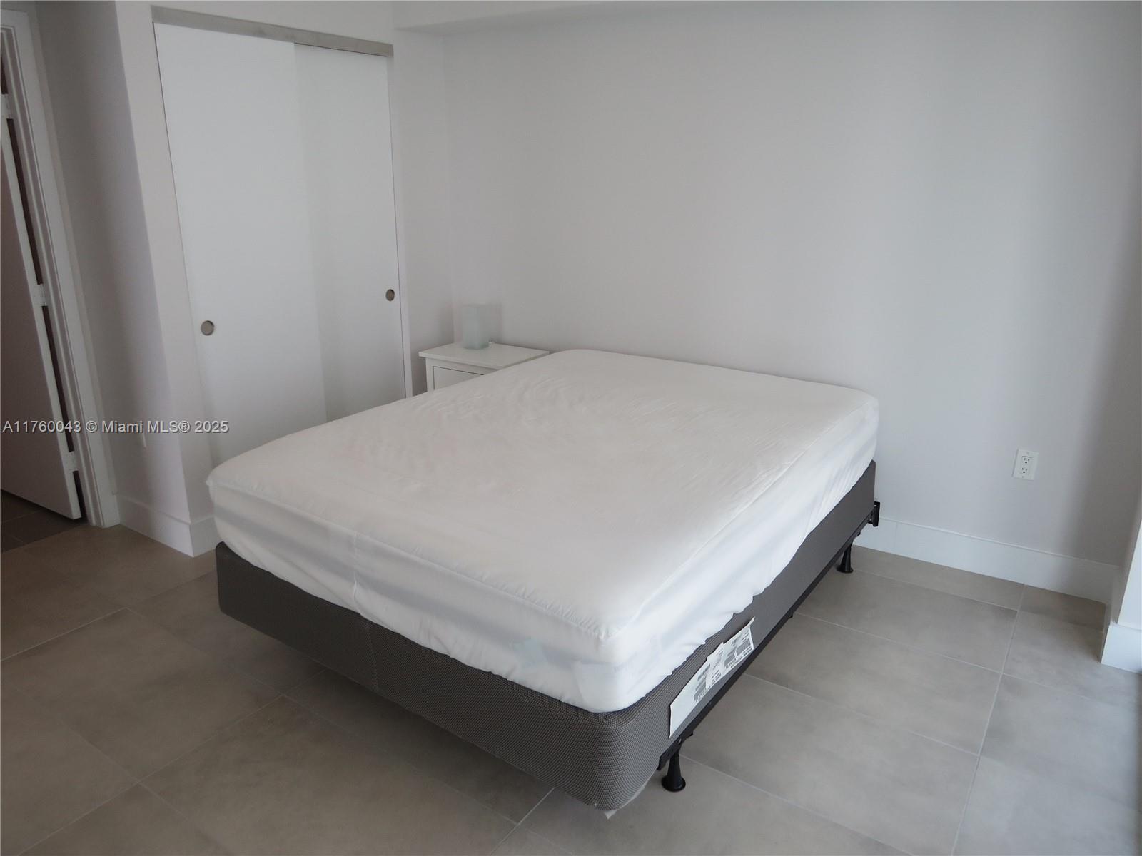 6620 Indian Creek Dr # 401