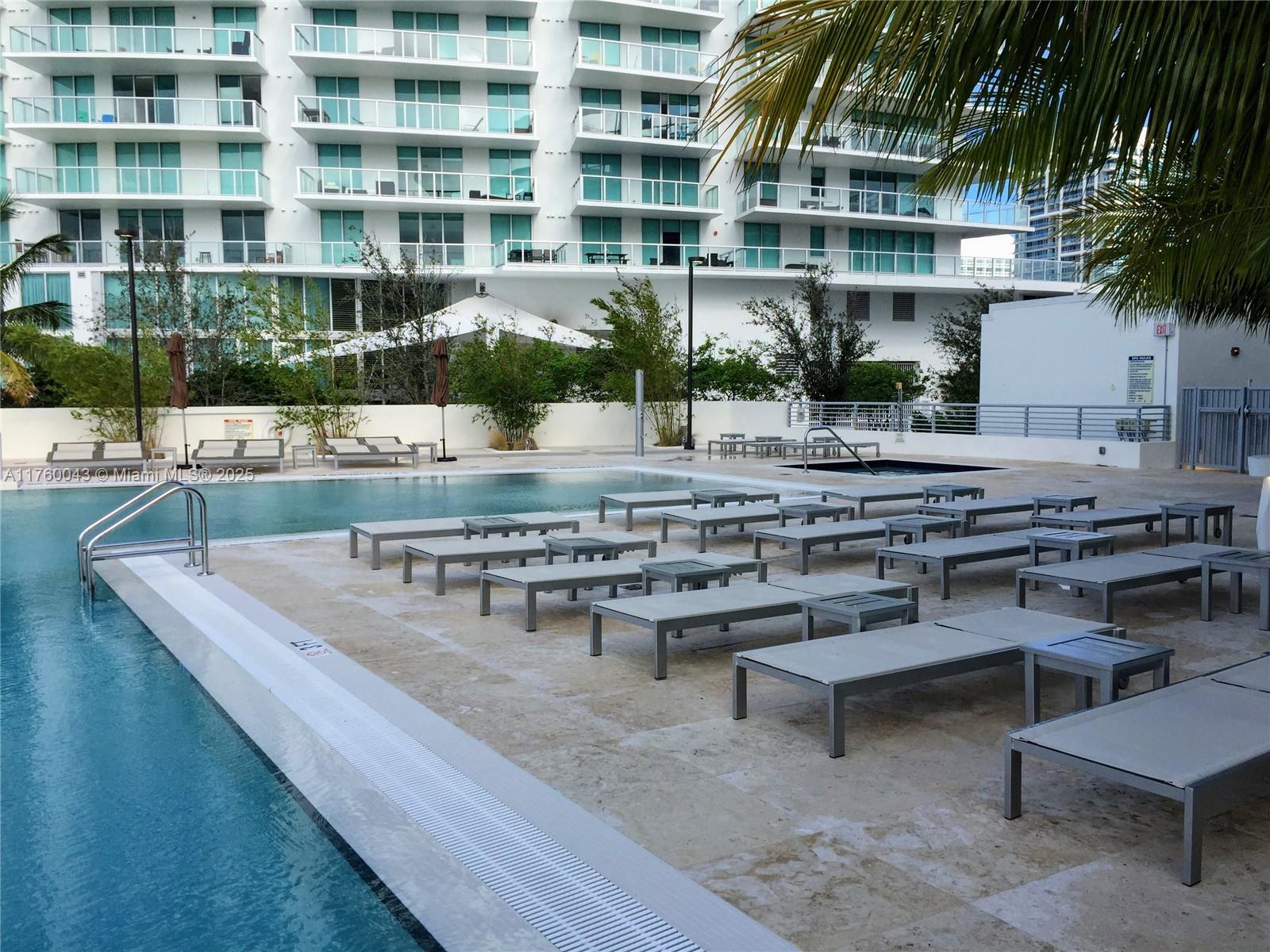 6620 Indian Creek Dr # 401